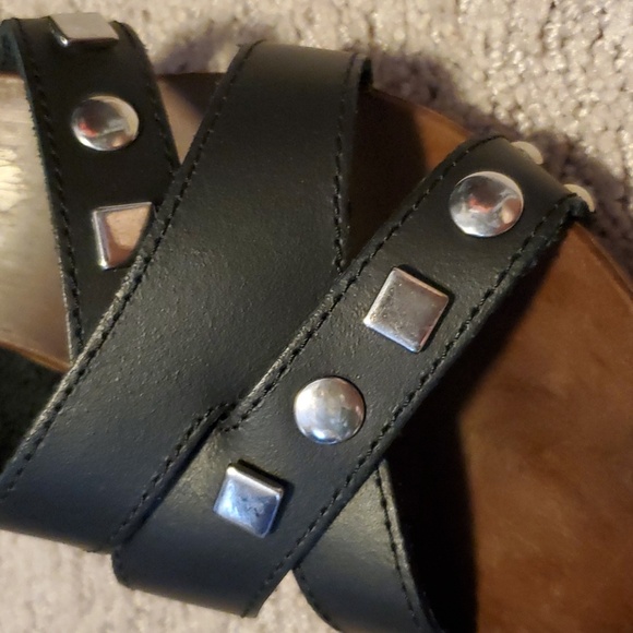 A GIANNETTI Studded Leather Sandals - Picture 10 of 13